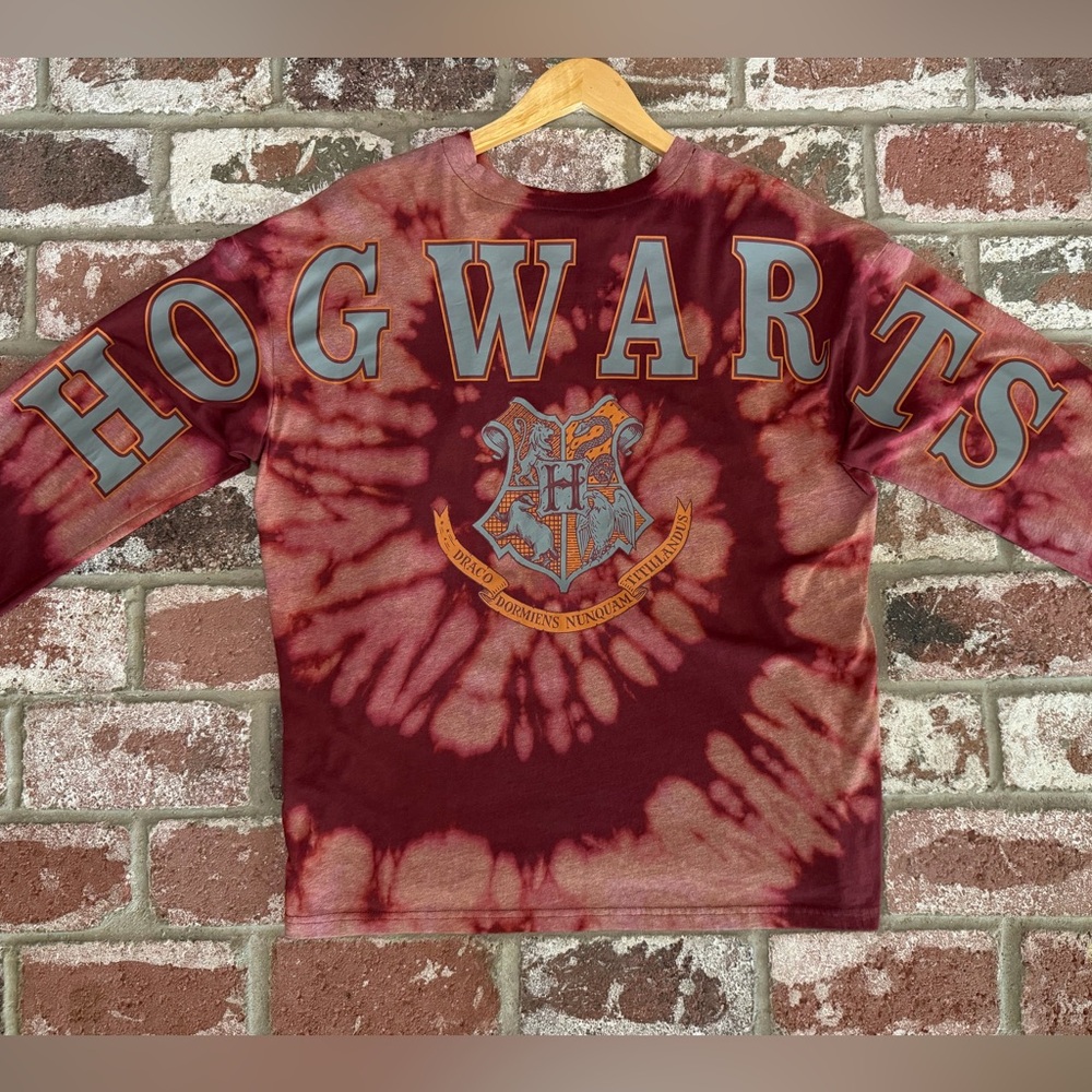 Warner Bros. Harry Potter Hogwarts Maroon Bleach Spiral Tie-Dye Long Sleeve Tee - Picture 7 of 9